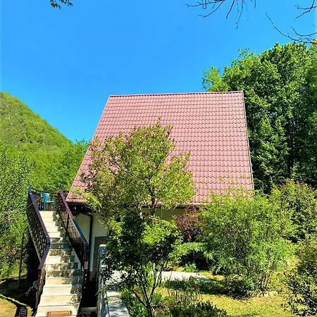 Kuca Homer 샬레 Mala Lesnica